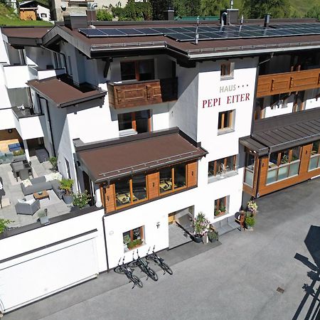 Отель Quality Hosts Arlberg - Haus Pepi Eiter Санкт-Антон-ам-Арльберг Экстерьер фото