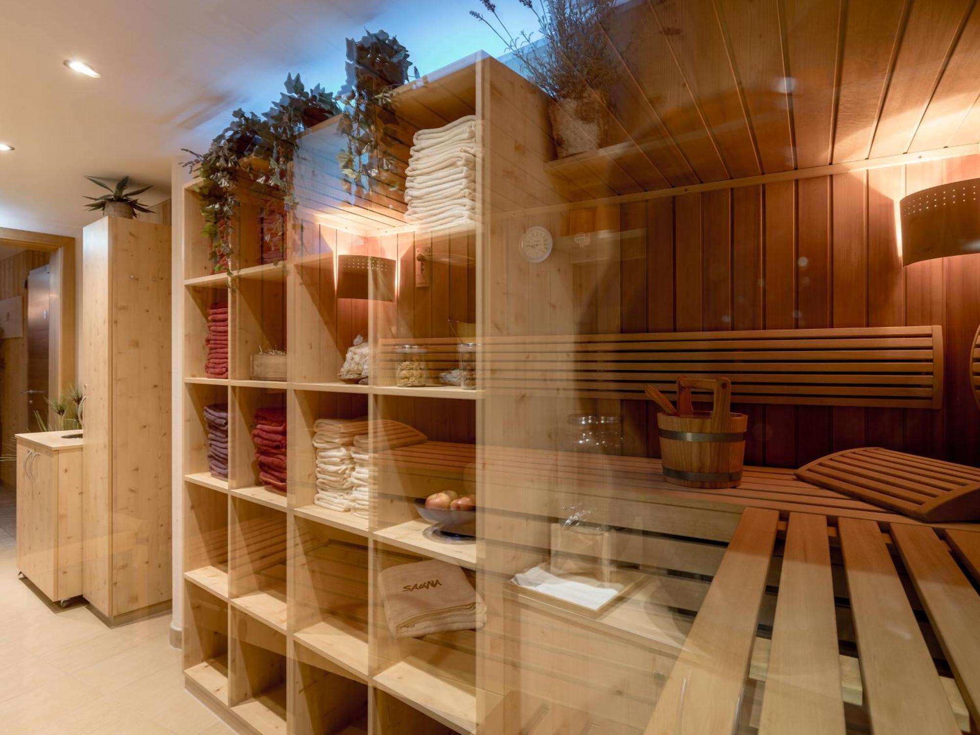 Отель Quality Hosts Arlberg - Haus Pepi Eiter Санкт-Антон-ам-Арльберг Экстерьер фото