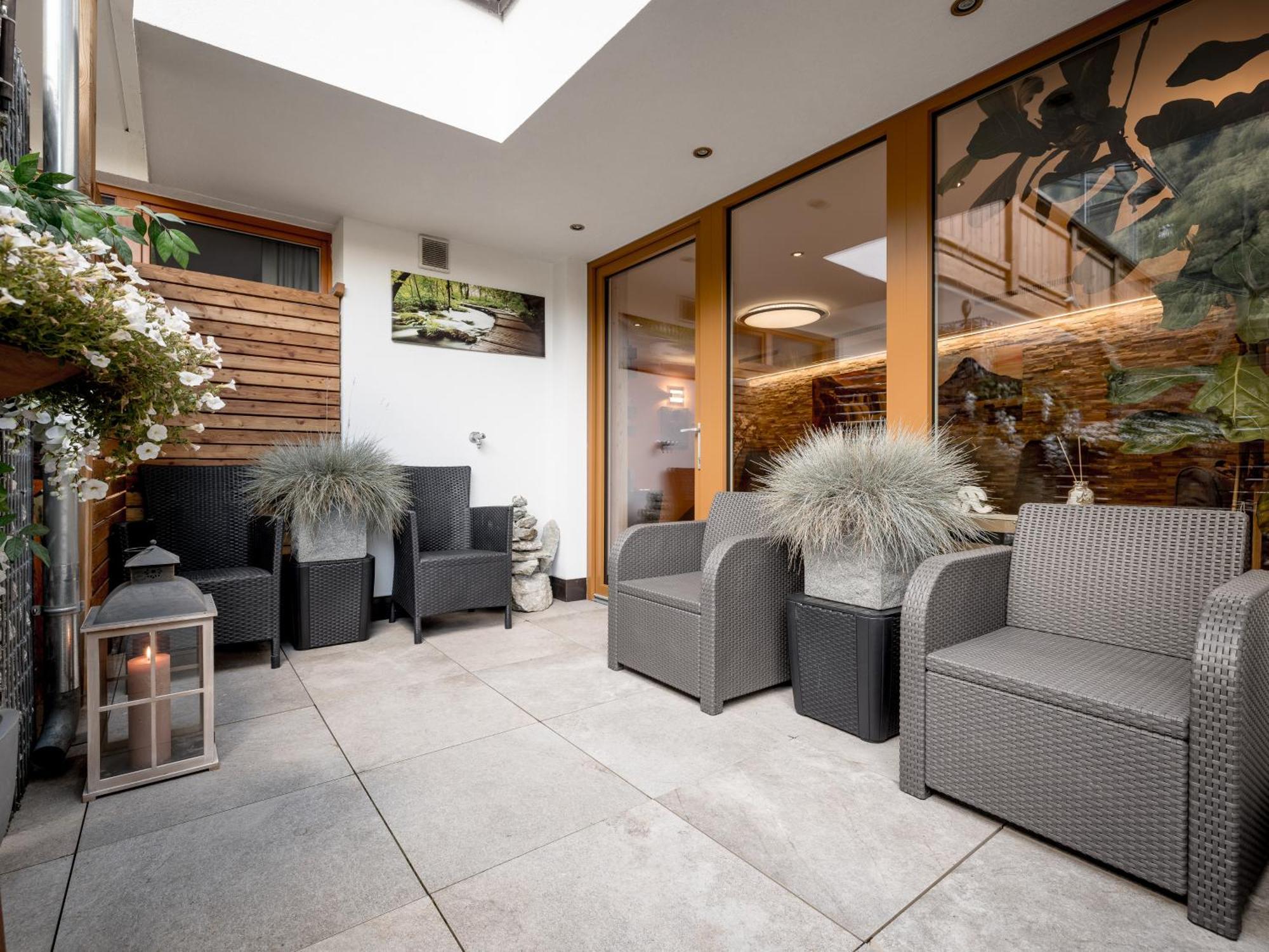 Отель Quality Hosts Arlberg - Haus Pepi Eiter Санкт-Антон-ам-Арльберг Экстерьер фото