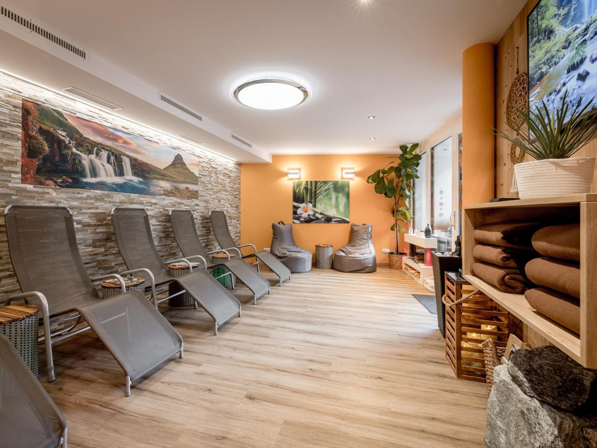 Отель Quality Hosts Arlberg - Haus Pepi Eiter Санкт-Антон-ам-Арльберг Экстерьер фото