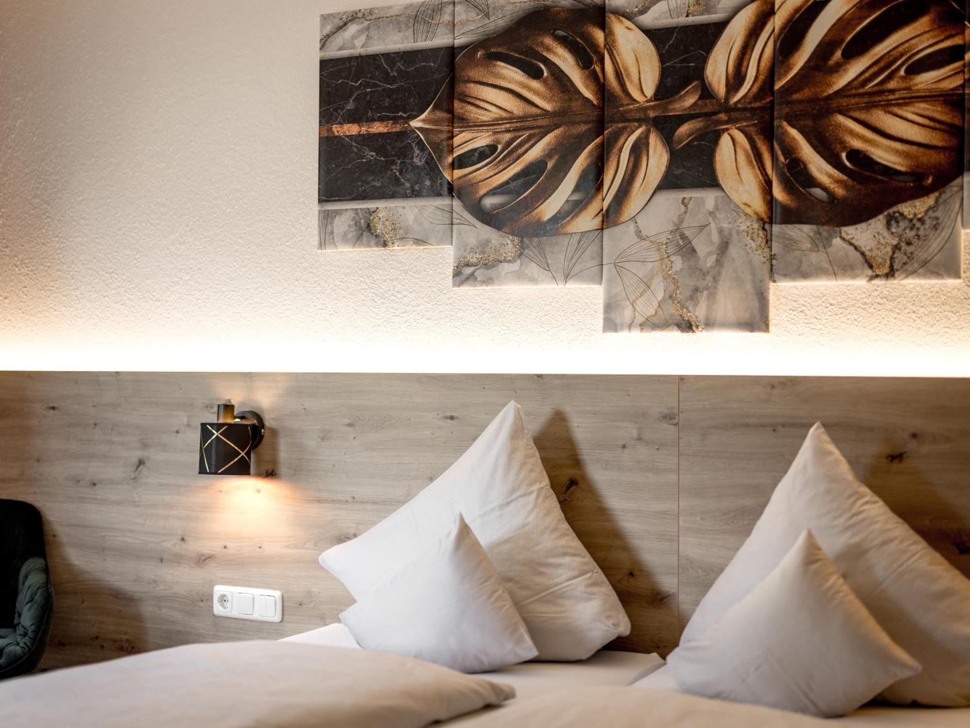 Отель Quality Hosts Arlberg - Haus Pepi Eiter Санкт-Антон-ам-Арльберг Экстерьер фото