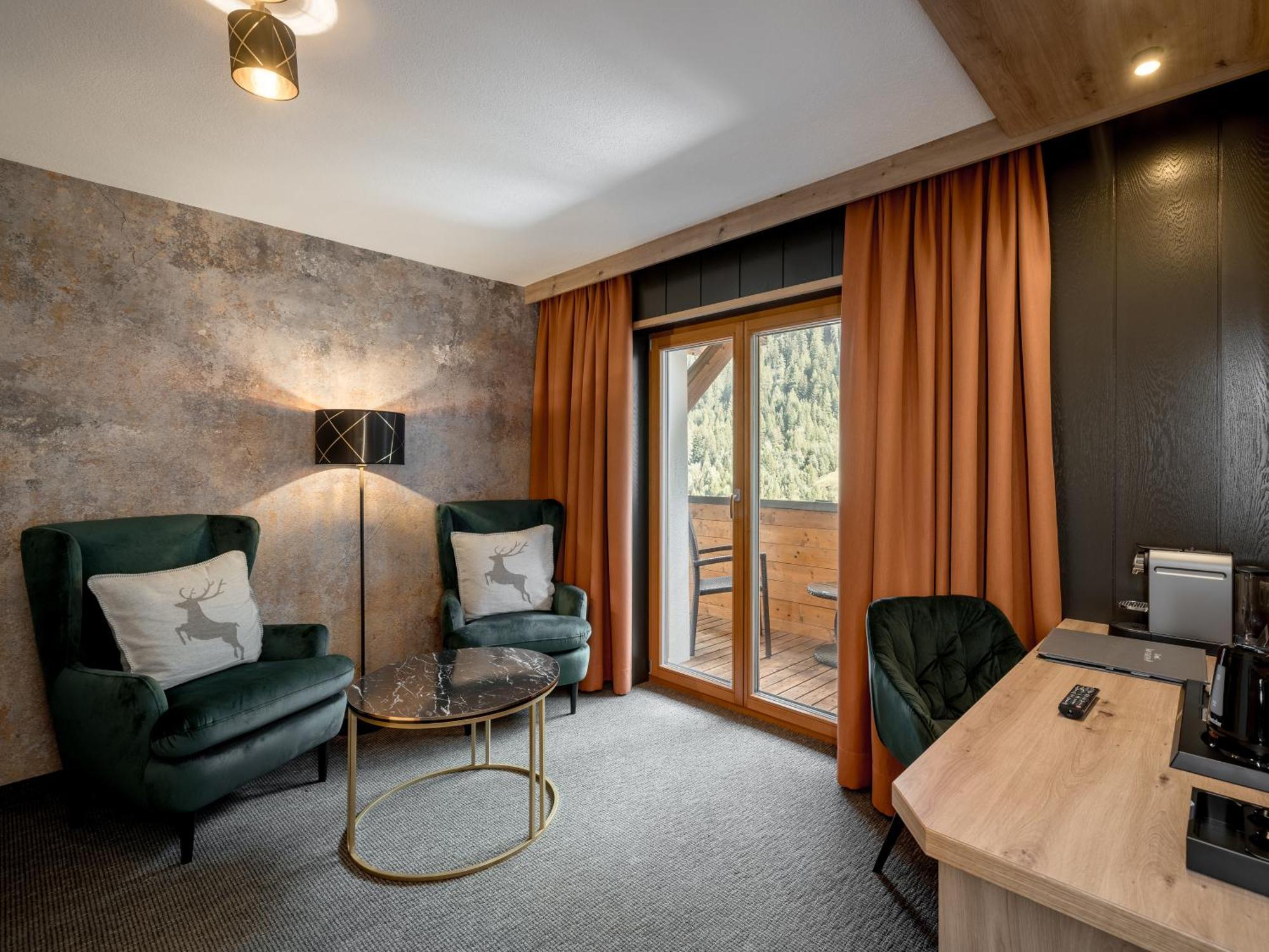 Отель Quality Hosts Arlberg - Haus Pepi Eiter Санкт-Антон-ам-Арльберг Экстерьер фото