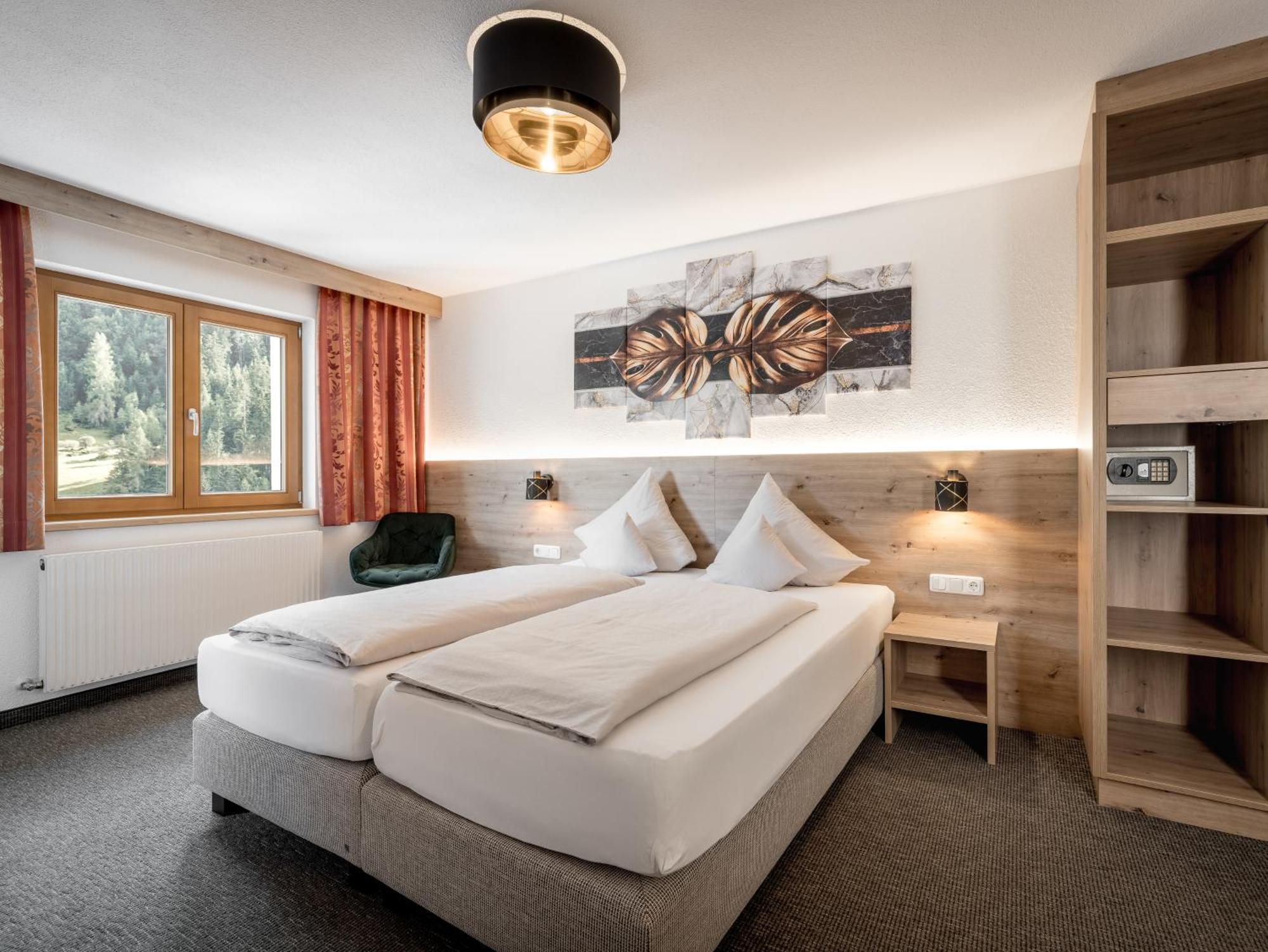 Отель Quality Hosts Arlberg - Haus Pepi Eiter Санкт-Антон-ам-Арльберг Экстерьер фото